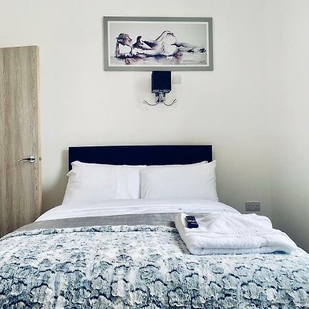 Ocean Holiday Apartments Plymouth Esterno foto