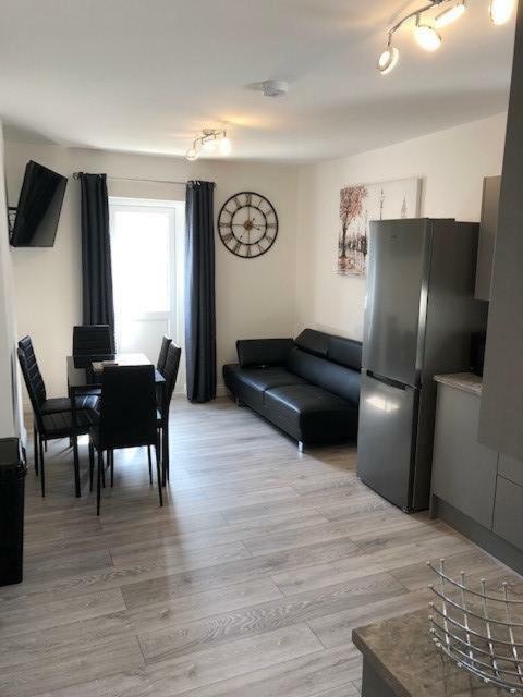 Ocean Holiday Apartments Plymouth Esterno foto