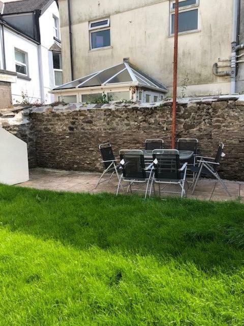 Ocean Holiday Apartments Plymouth Esterno foto