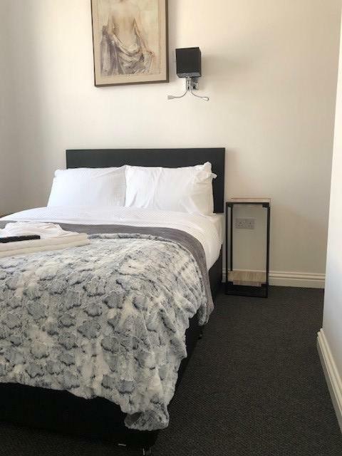 Ocean Holiday Apartments Plymouth Esterno foto
